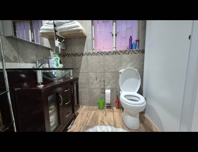 3 BEDROOM TOWNHOUSE TO LET IN BRACKENDOWNS